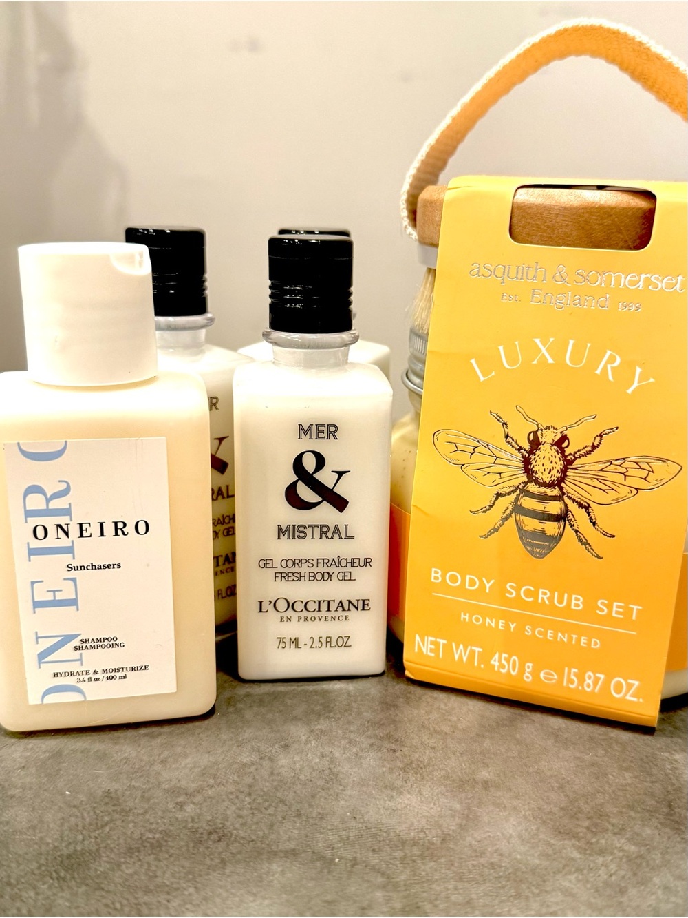 L'OCCITANE Mer & Mistral Body Gel, Oneiro Shampoo & Body Scrub Set